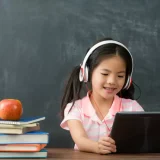 【幼児向け】自宅でできる英語学習！おすすめYouTube、Podcast、ゲーム