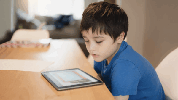 英語力と考える力を伸ばすには ？子供がグローバル社会で活躍するための育成方法