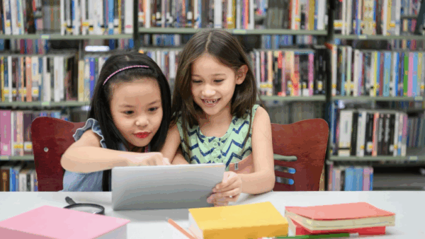 SNS時代の子どもの “デジタル英語マナー” とは？Digital English Manners for Kids